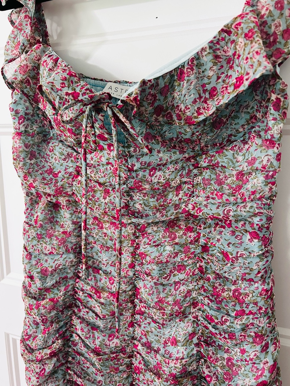 ASTR The Label Blue Pink Floral Ruched Mini Dress Size M Cottagecore Romance - Picture 5 of 11